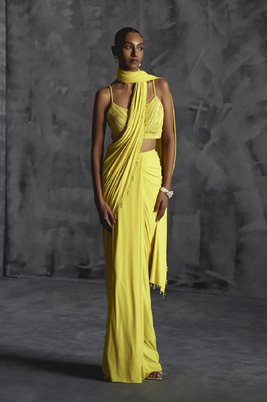 Fitted Draped Saree With Strappy Embelished Blouse Everyday Stylish Blouse