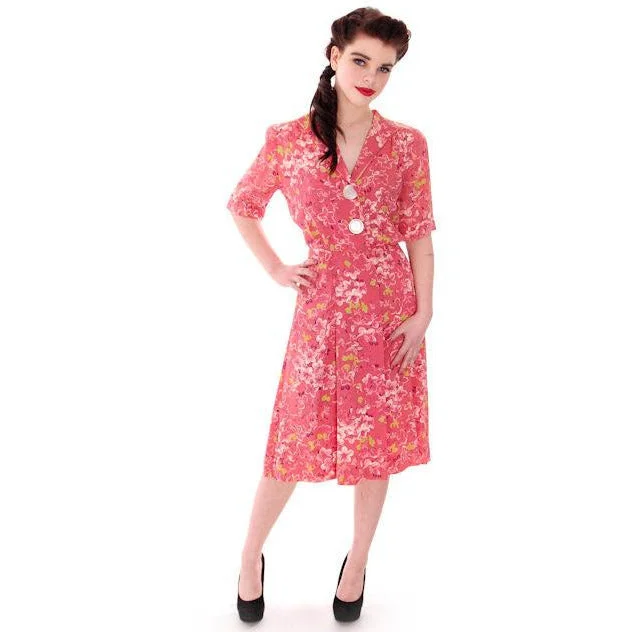 Vintage Printed Rayon Knit Dress Coral FLoral 1940s George Hess 40-27-36 Tunics Gym athletic Vintage Printed Rayon Knit Dress Coral FLoral 1940s George Hess 40-27-36 Tunics Gym athletic