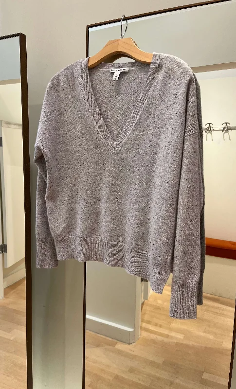 Autumn Cashmere - Relaxed V-Neck sweater in Grey Stretchy Elastic Breathable
