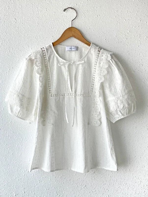 Sasha Scalloped Embroidered Blouse - FINAL SALE