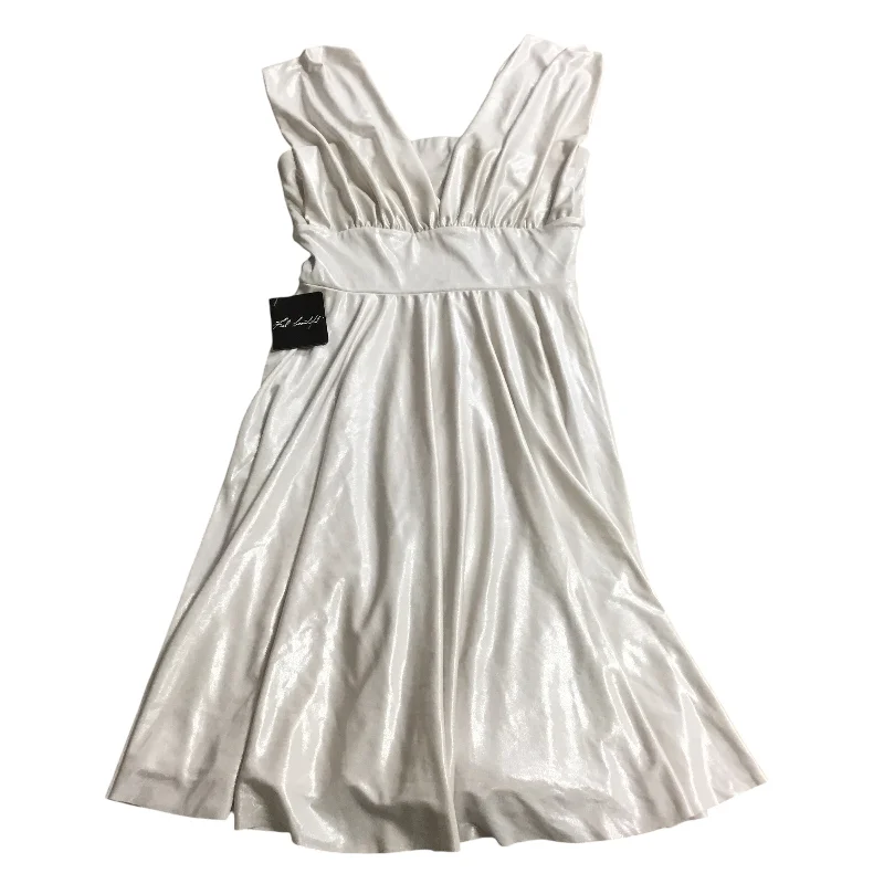 Dress Party Short By White House Black Market In Silver, Size: 0 Tunics Business professional Dress Party Short By White House Black Market In Silver, Size: 0 Tunics Business professional