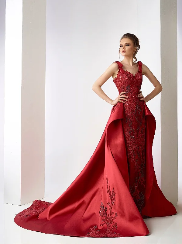 Fully embroidered fitted gown featuring sweep train overskirt breathable skirt fabric Fully embroidered fitted gown featuring sweep train overskirt breathable skirt fabric